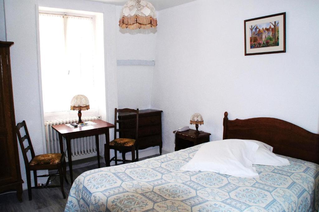 Le Fenelon Otel Carennac Oda fotoğraf